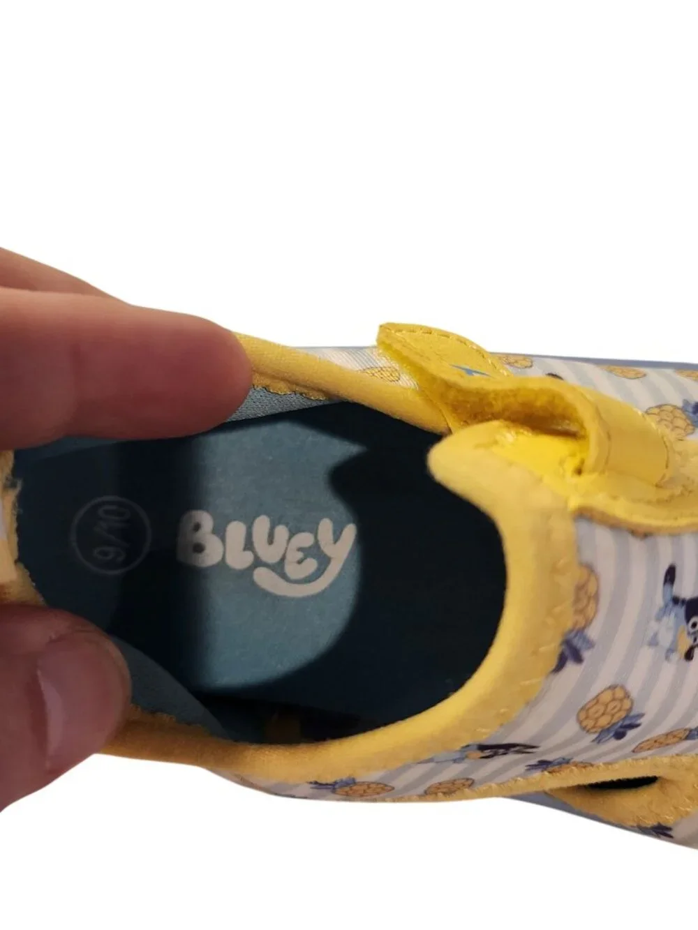 Bluey Girls 9 10 Water Shoes Swim Sandals Bingo Dog Disney Summer Lake River